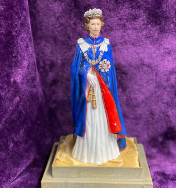 Royal Doulton the Queen's 30th Anniversary 3rd June 1983 Limited Edition 404 of 2500 £145
