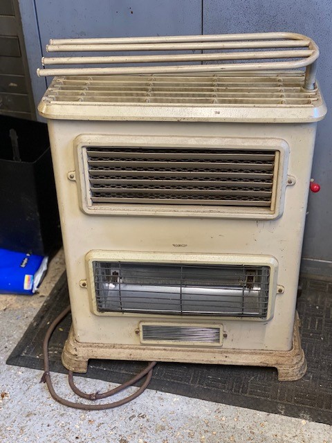 VINTAGE BELLING ELECTRIC HEATER WITH CLOTHES RAIL 1950s /1960s film prop  (744) - Station Antiques u0026 Collectibles