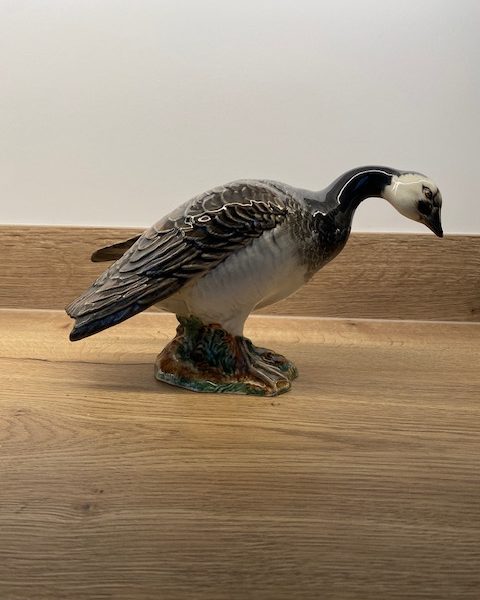 Large Early Beswick Gloss Barnacle Goose 1052  (1247)