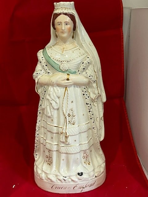 Large Staffordshire Portrait Pair Of Queen Victoria And The Prince Of Wales c.1880 (1261) - Image 6