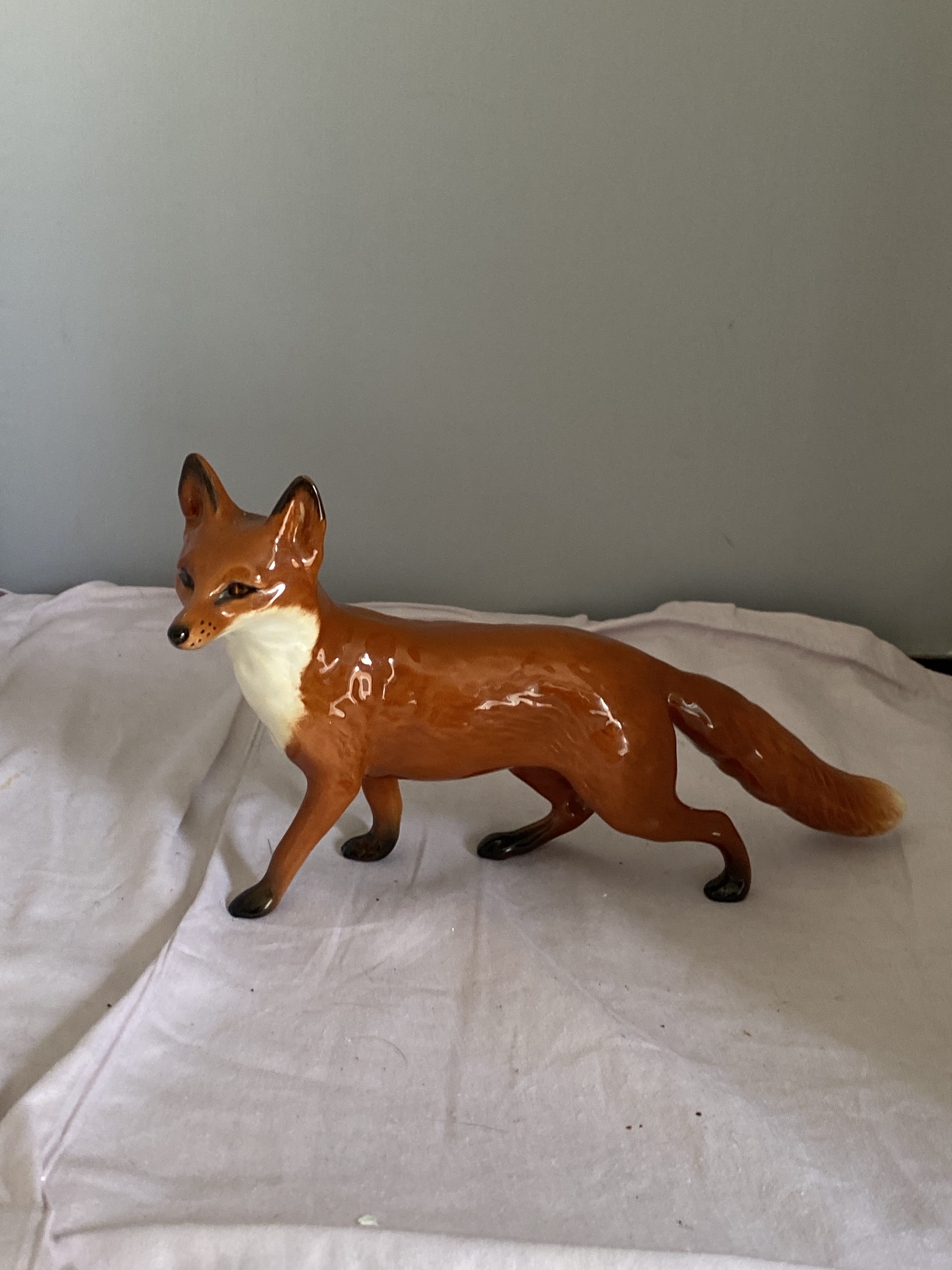 Beswick-large-fox-standing-vintage-gloss-model number 1016A (1280) - Image 4