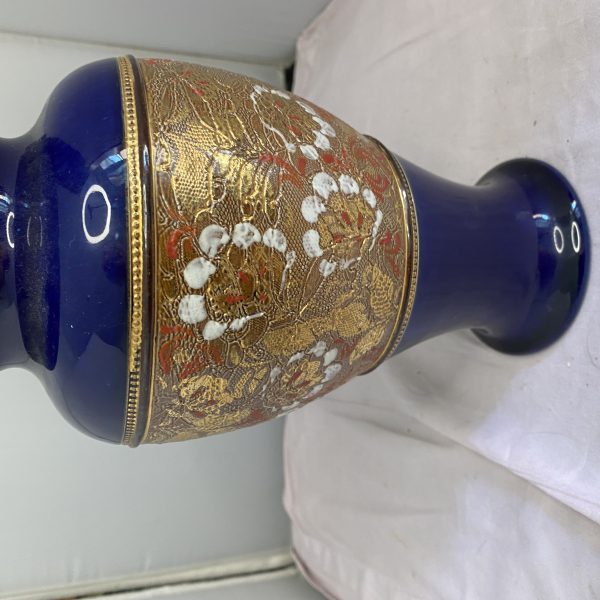 Royal doulton cobalt blue vase (1288)