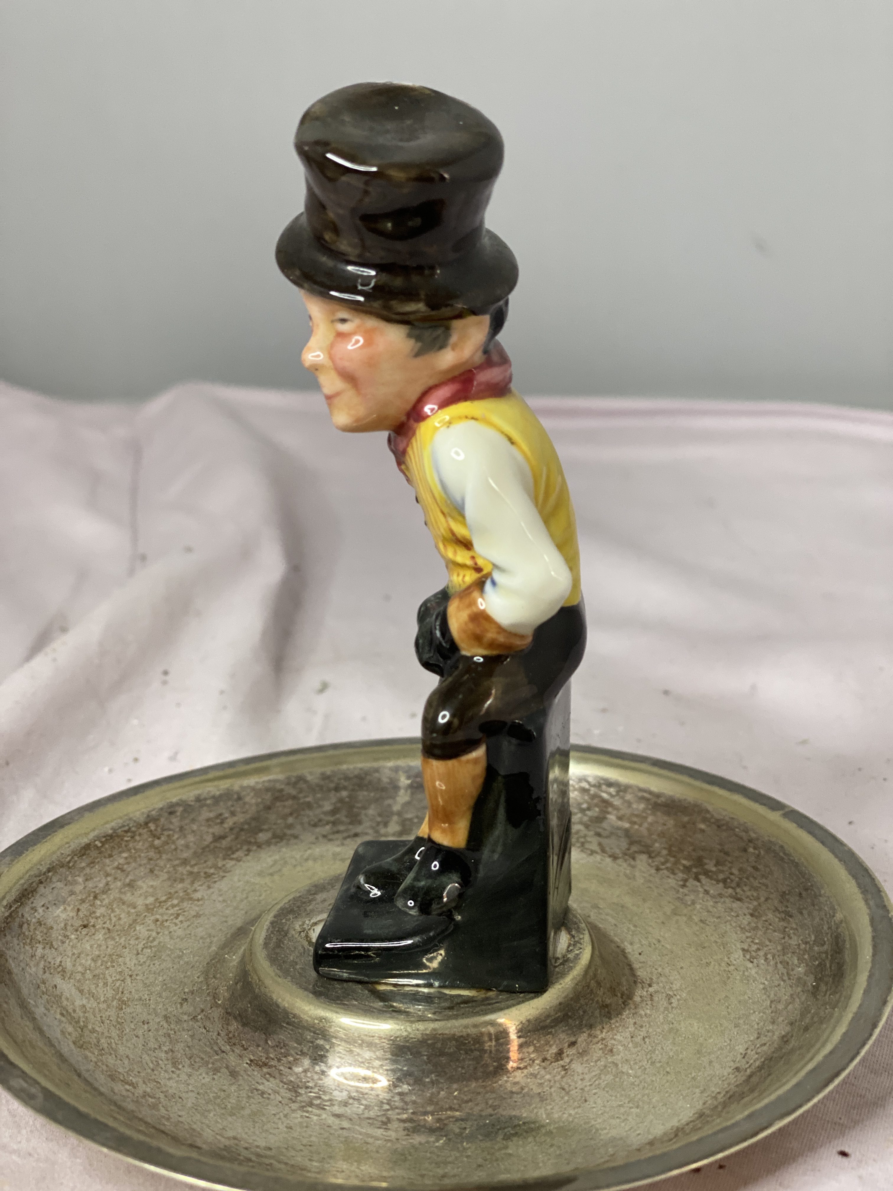 Small Royal Doulton Sam Weller Charles Dickens Figurine on silver plate tray(1299) - Image 9