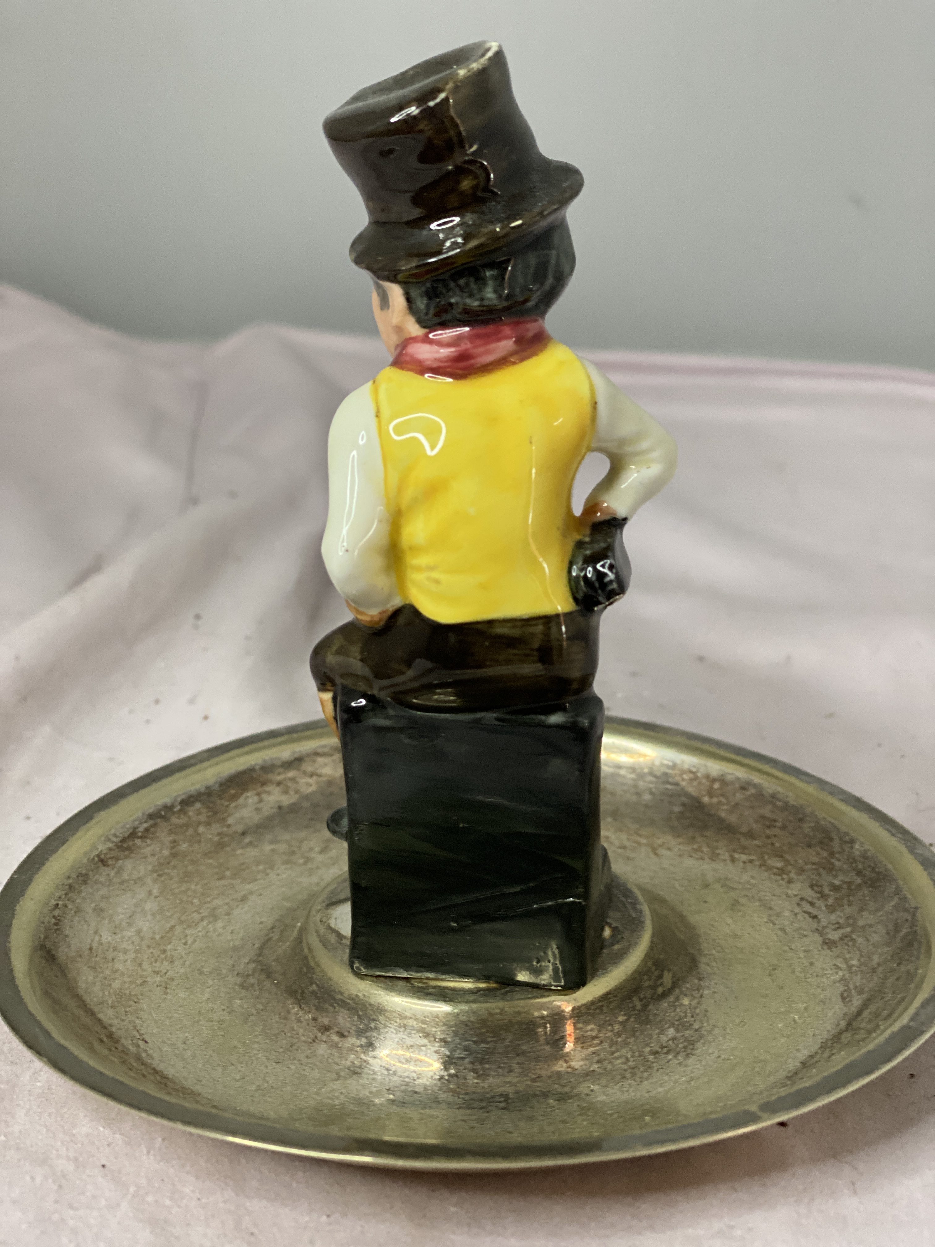 Small Royal Doulton Sam Weller Charles Dickens Figurine on silver plate tray(1299) - Image 8