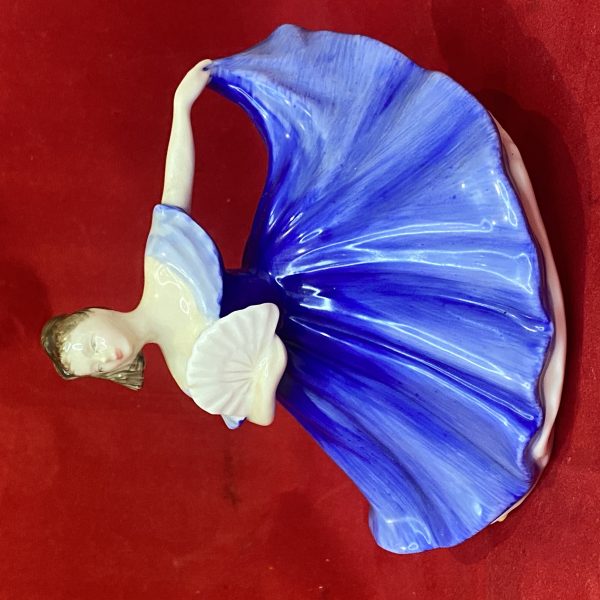 VINTAGE   ROYAL DOULTON FIGURINE ELAINE HN 3214 DESIGNED BY PEGGY DAVIES(1308)