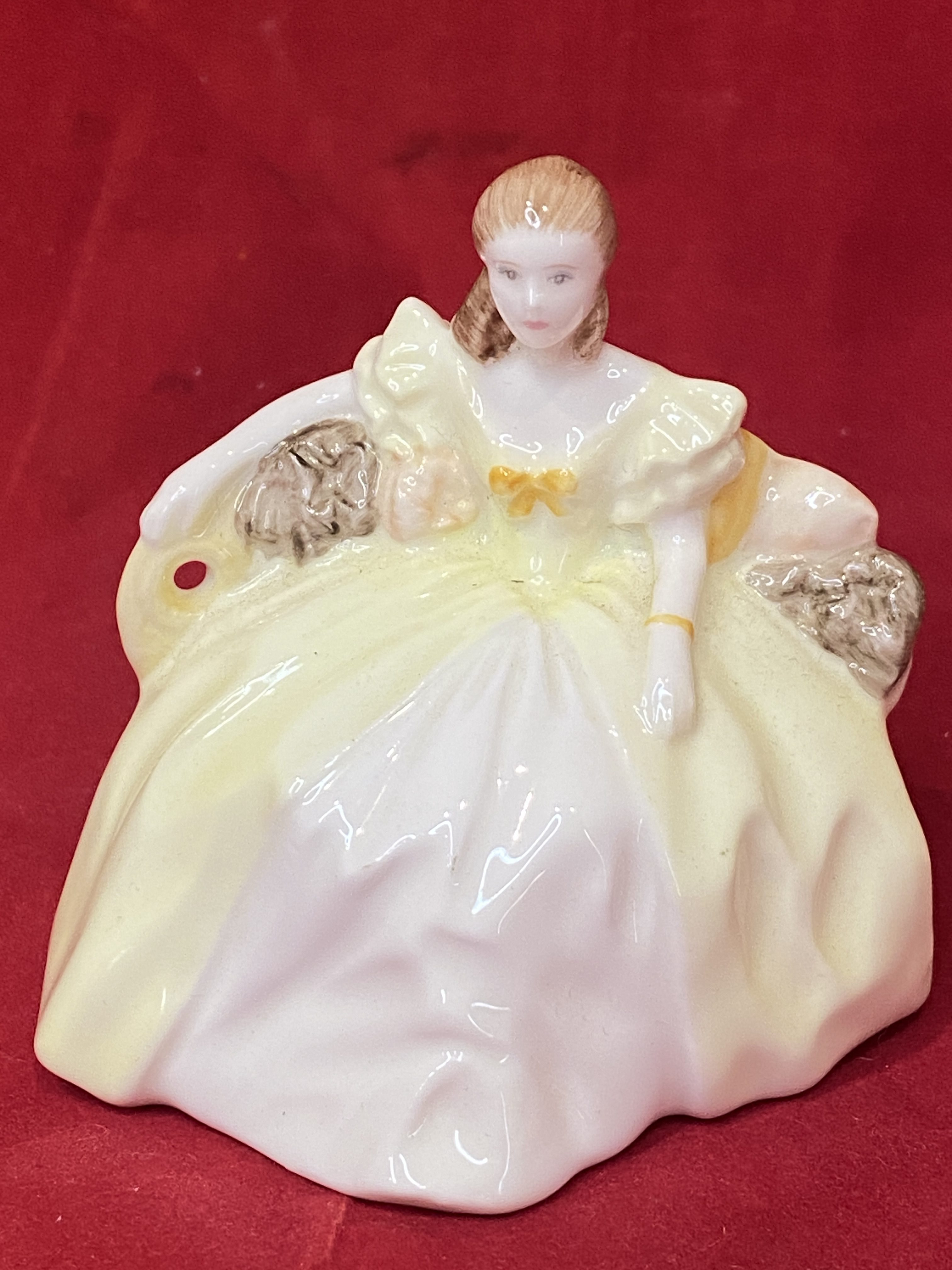COALPORT CHINA LADY FIGURE Sophie MINUETTES 1995 (1309)