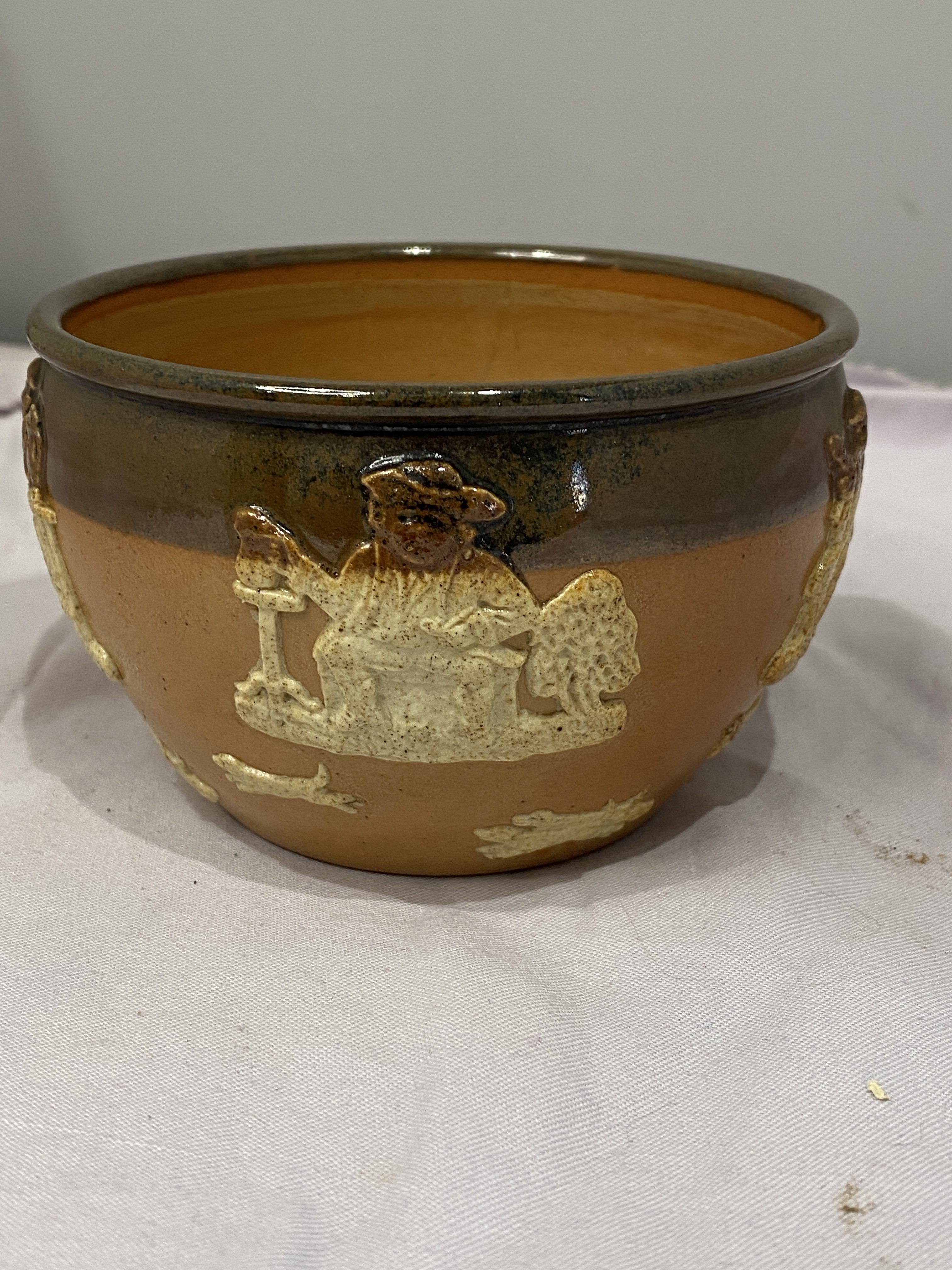 Vintage Royal Doulton Lambeth Stoneware bowl Hunting Party Scenes (1310)