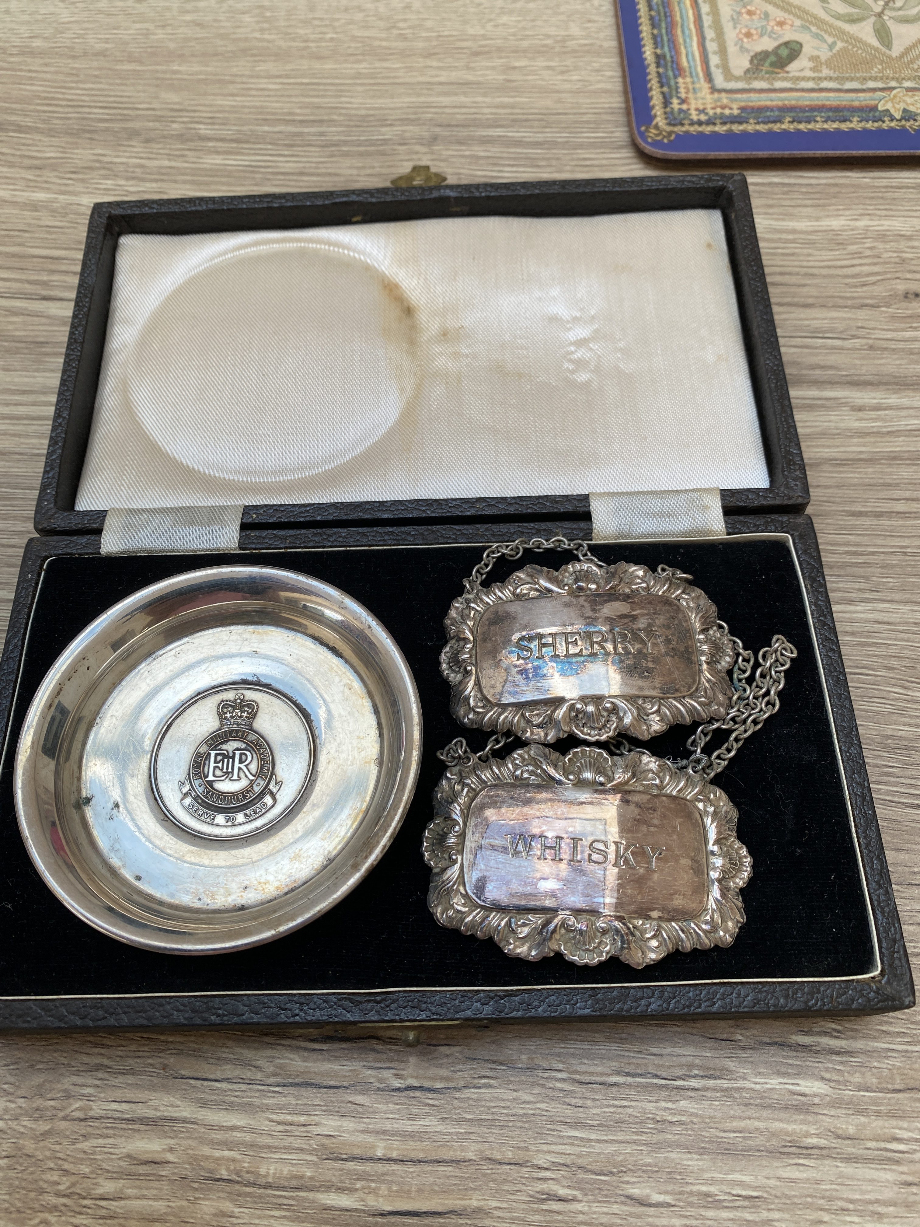 silver plate coaster with 2 silver plate decanter labels (1322) - Image 9