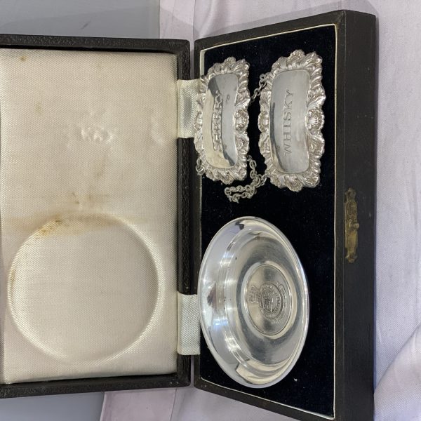 silver plate coaster with 2 silver plate decanter labels (1322)
