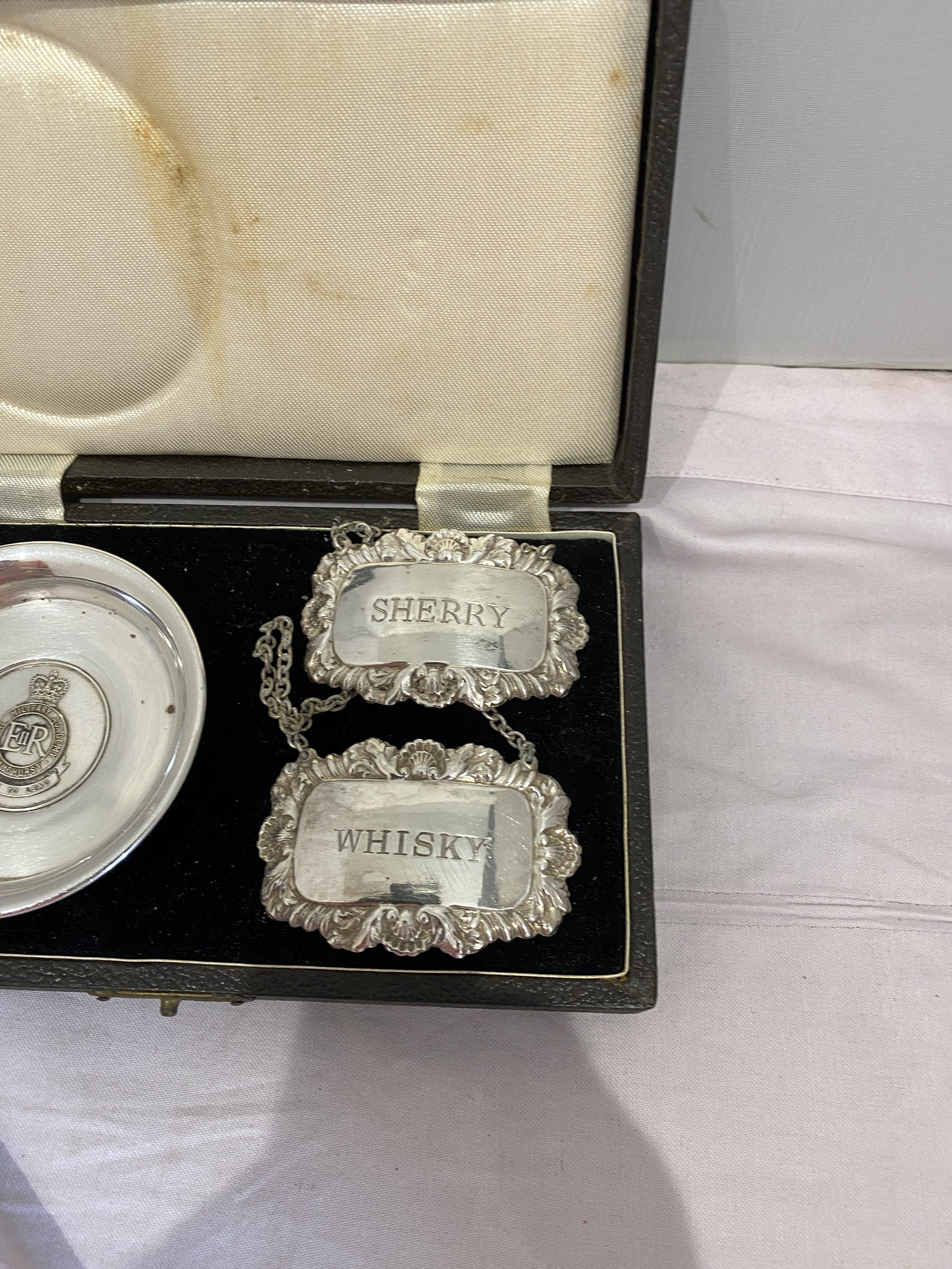 silver plate coaster with 2 silver plate decanter labels (1322) - Image 5