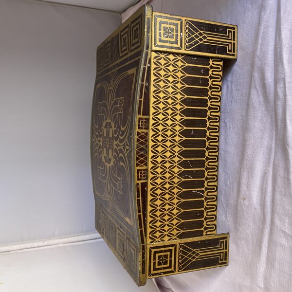 ANTIQUE FIGURAL ARTS&CRAFTS ITALIAN CASKET HUNTLEY & PALMERS BISCUIT TIN 1929 (1240)
