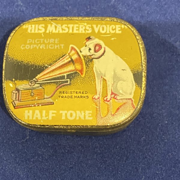 Vintage His Master Voice gramophone needle  ."Nipper Tin".1930's (1250)
