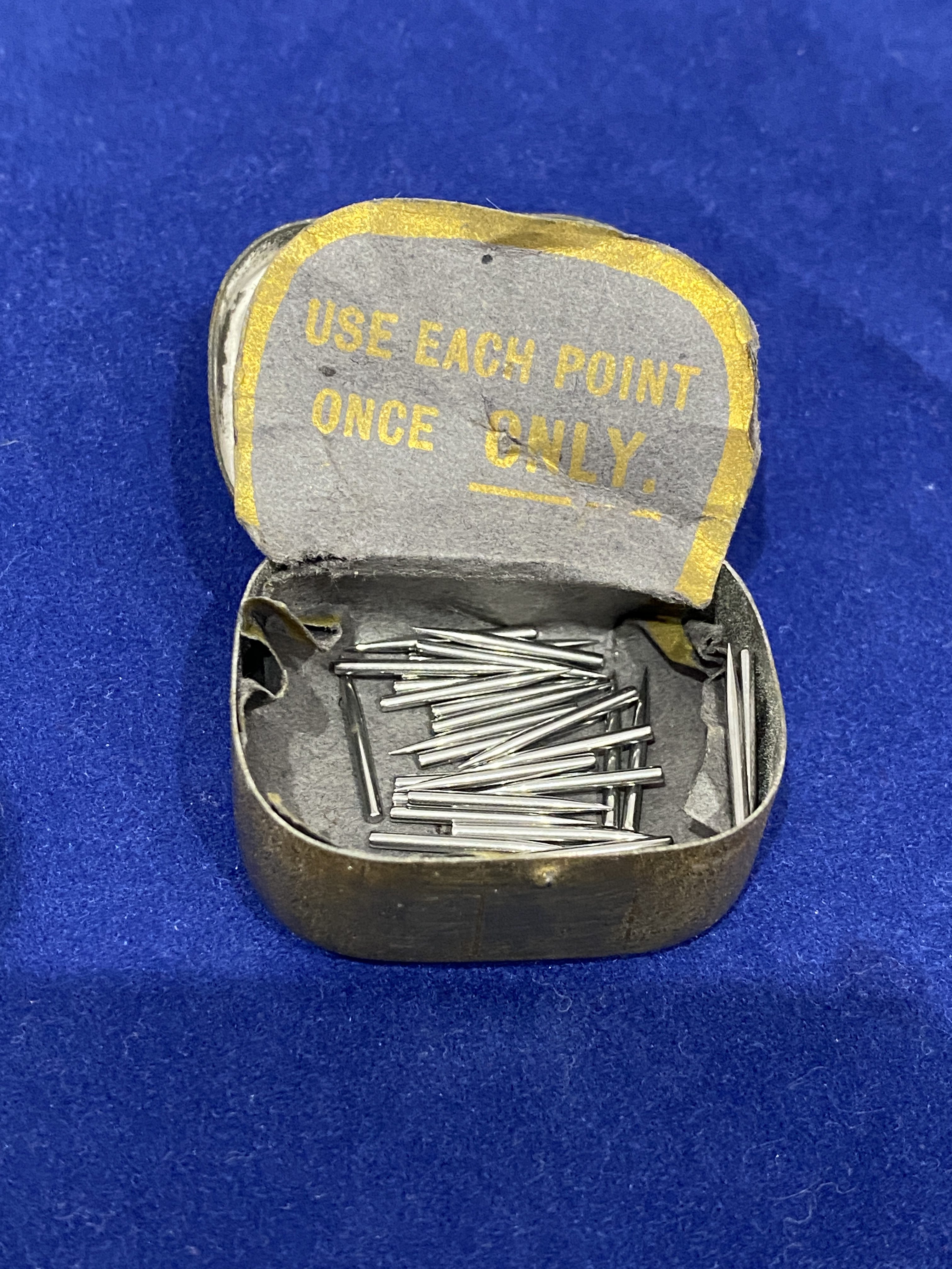 Vintage His Master Voice gramophone needle ."Nipper Tin".1930's (1250) - Image 4