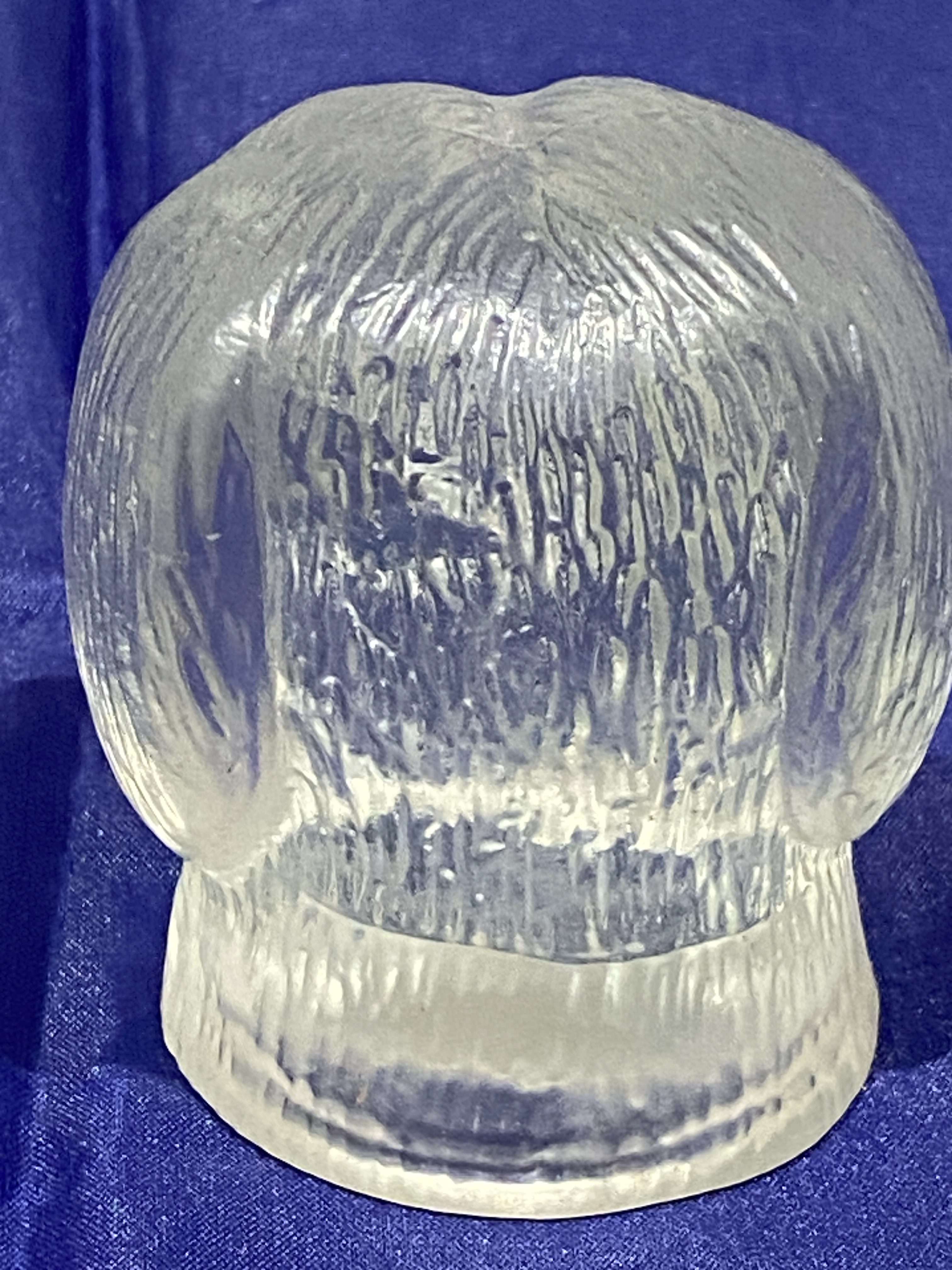 A Very Nice Vintage Pressed Glass Dog's Head Paperweight (1254) - Image 2