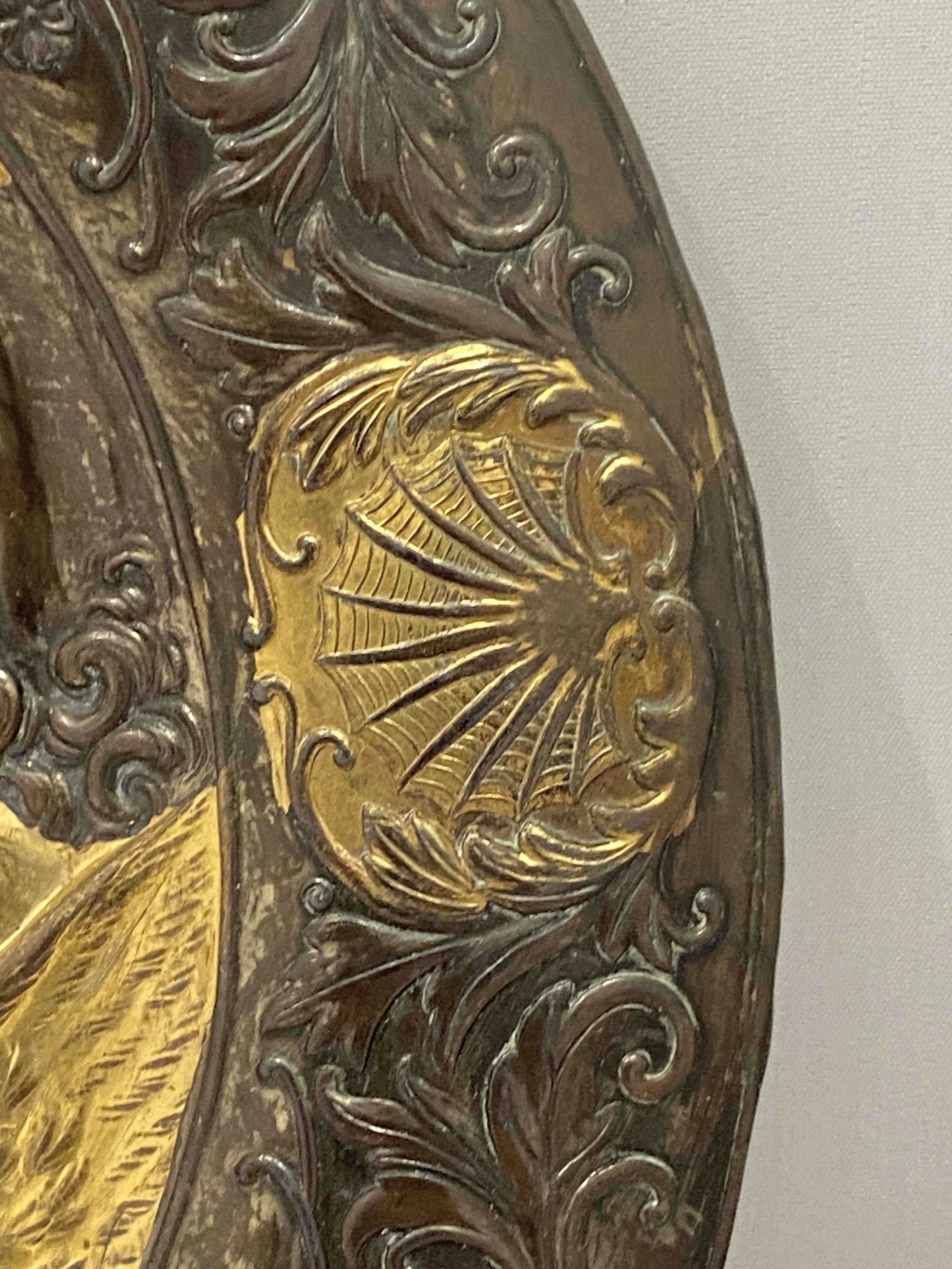 Vintage repoussé plaque of four winged angels (1255) - Image 6