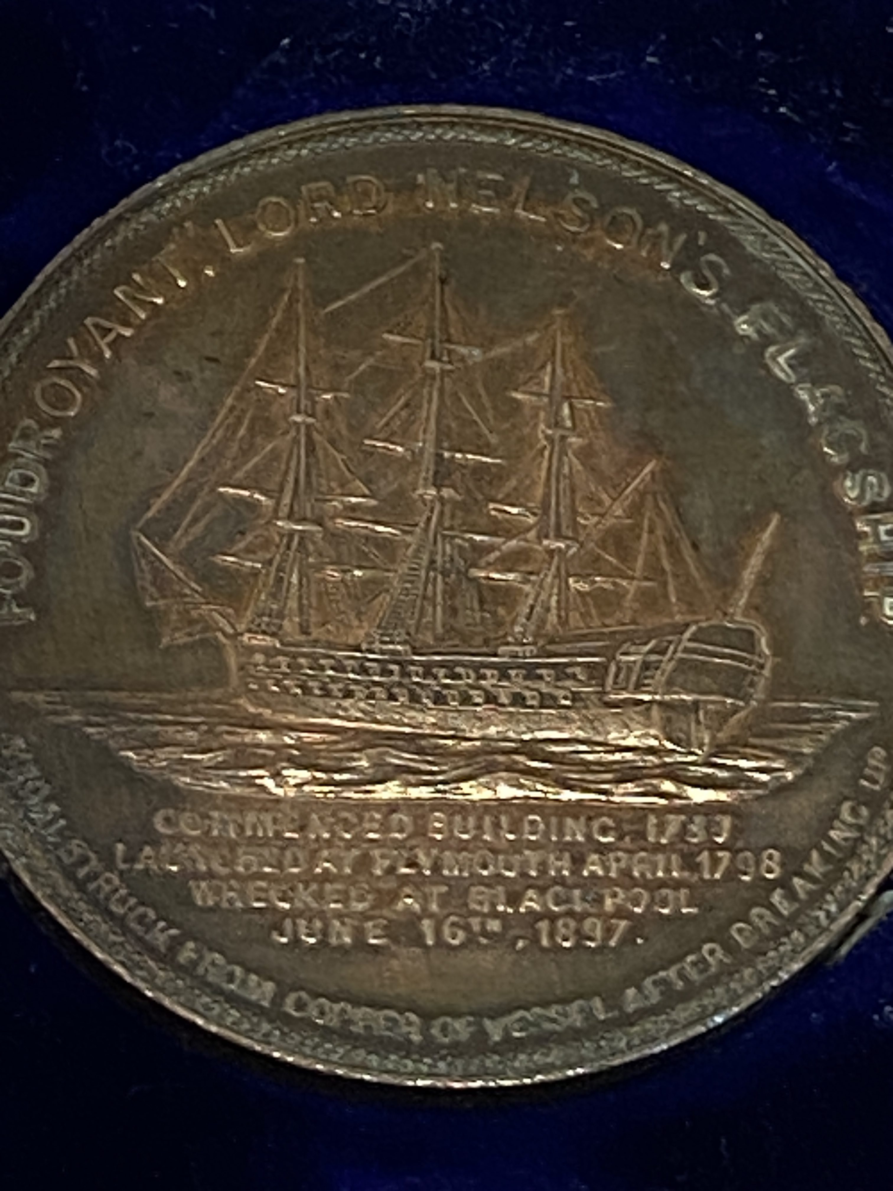 Commemorative Cased Medal made from copper off Nelsons Flagship Foudroyant (1258) - Image 7