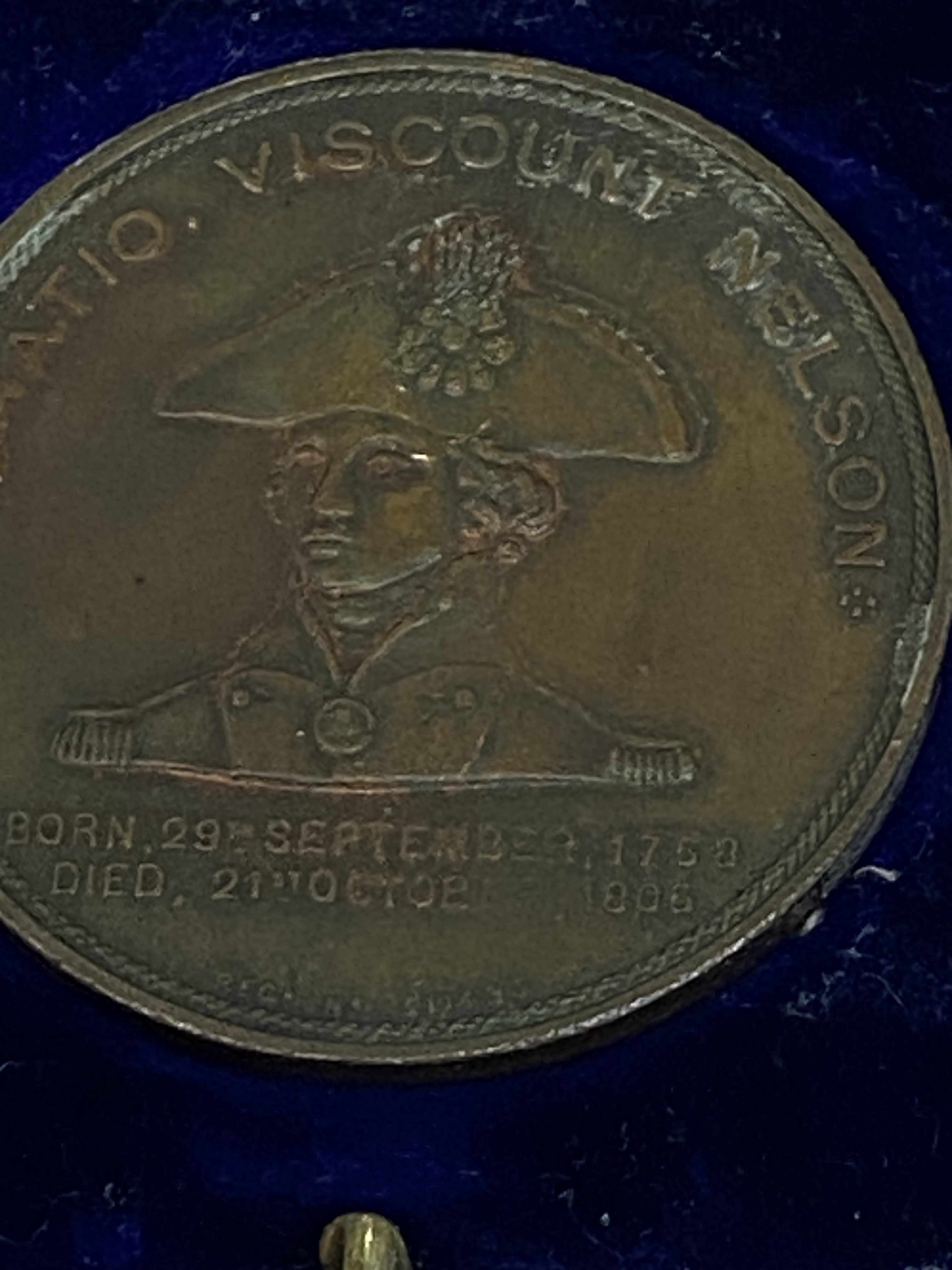Commemorative Cased Medal made from copper off Nelsons Flagship Foudroyant (1258) - Image 4