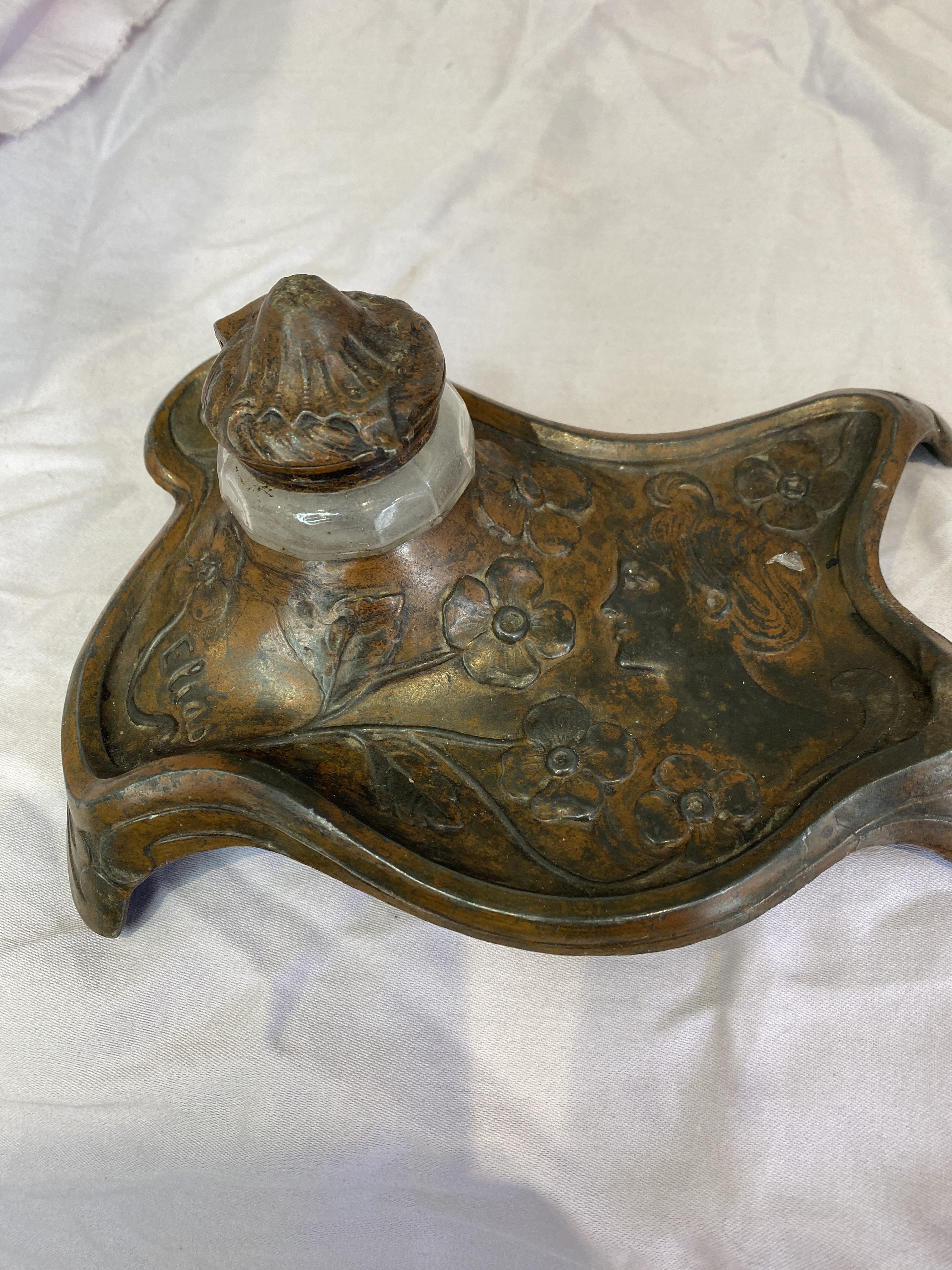 Antique French Art Nouveau Ink Well, , (1262)
