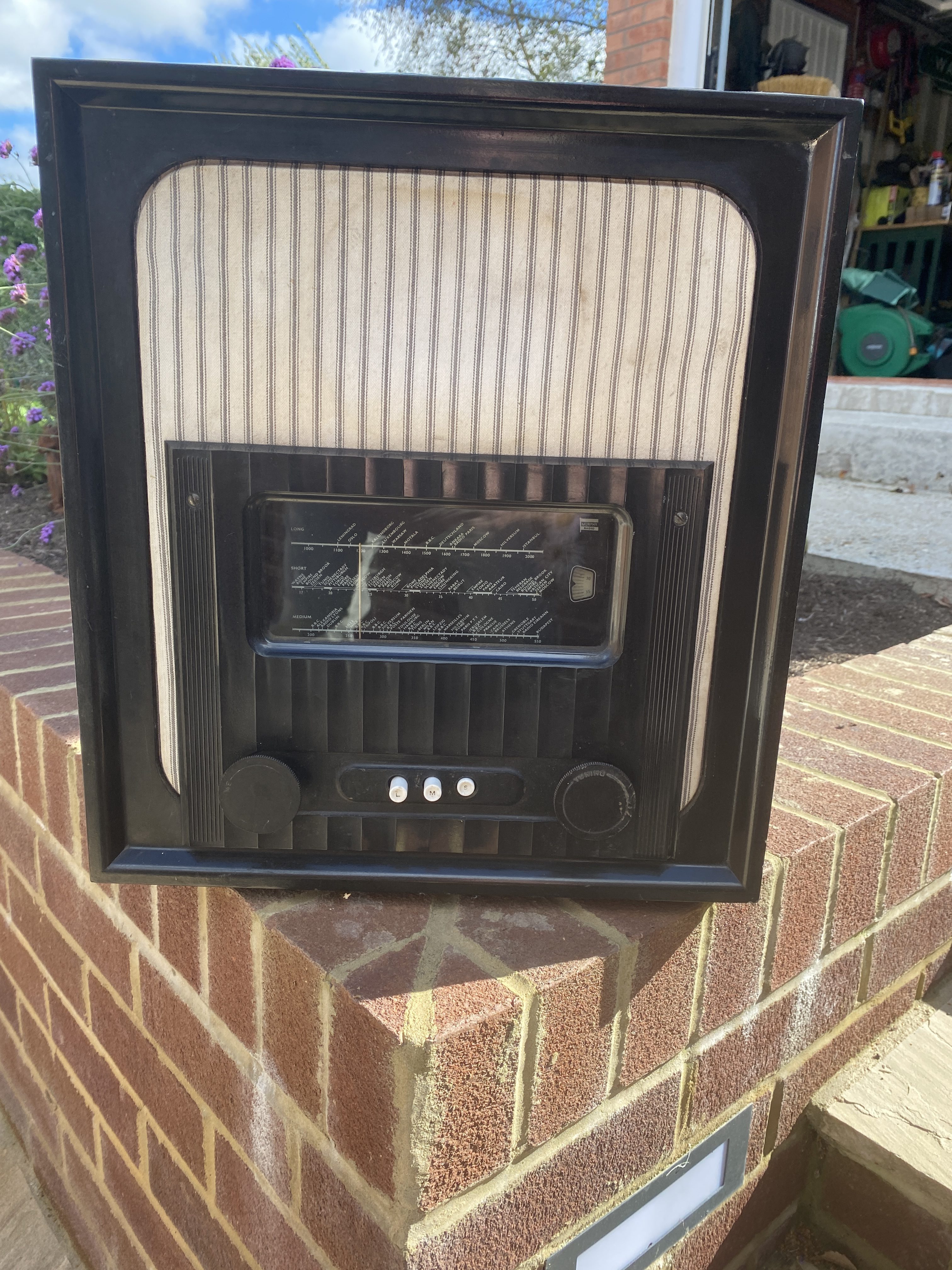 murphy A98 radio art deco shape (1267)