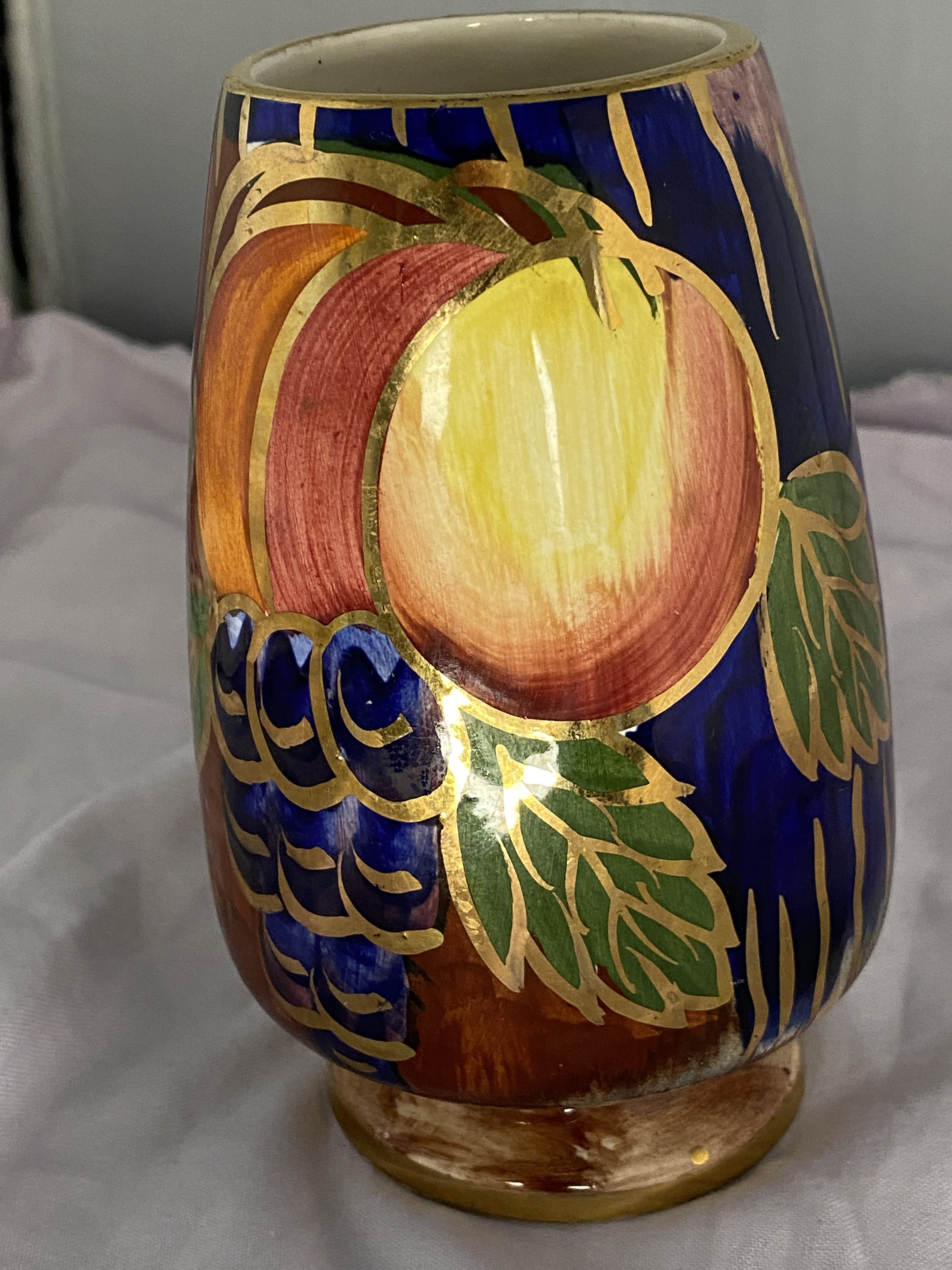 Vintage 1950s, Oldcourt Ware lustre Vase, (1269) - Image 3