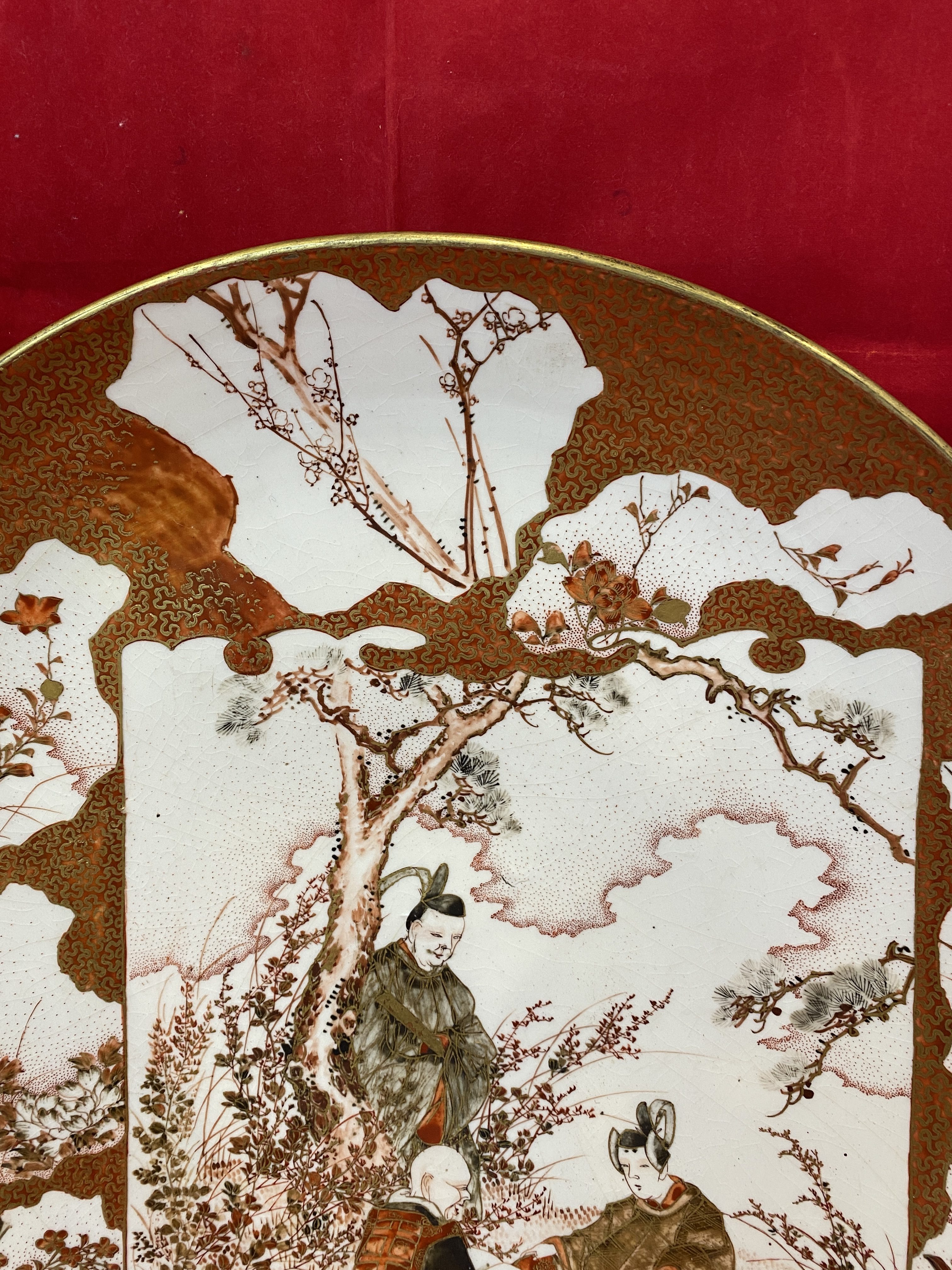 Large Antique Japanese Red and gold Kutani Charger, Meiji Period (1270) - Image 2